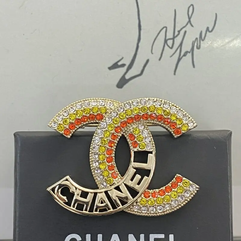 chanel brooches pour femme s_12341bb1